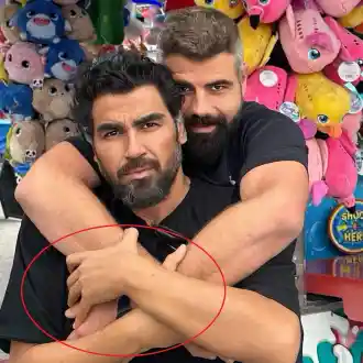 Шок! Мъжът на Азис с три ръце – какво става? (Вижте видео!)