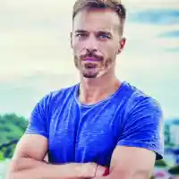 Ники Илиев спря лечението: Приех витилигото като нюанс на същността си