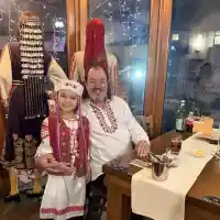 Скандал! Щерката на Гущеров на ръба на развода?