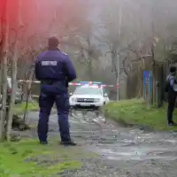 Претърсиха къщата на Ивайло Калушев в село Българи (снимки)