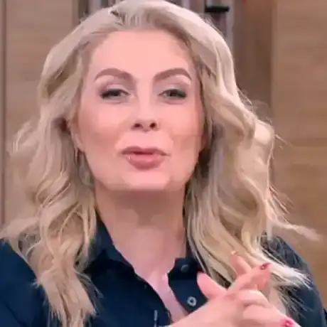 Шокиращи тайни: Венета Райкова разкрива как я мъчи любовта!