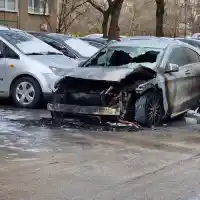Шок! Неправилно паркирана кола запалена в Люлин!