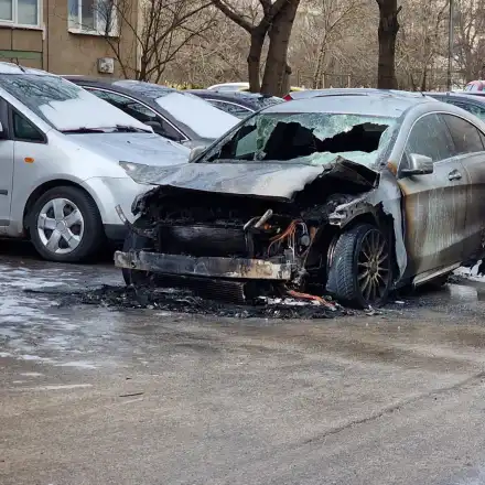 Шок! Неправилно паркирана кола запалена в Люлин!