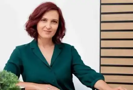 Шок! Ани Цолова иска 350€ за курс по говорене!