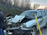Две деца са загинали в пламналия автомобил след сблъсъка край Ъглен