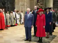 Кейт Мидълтън впечатли в елегантно синьо на Деня на Британската общност редом до принц Уилям (снимки)