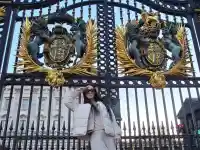 Мария Илиева в Бъкингам: Търси ли крал Чарлз или просто си почива?