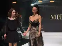 Шокираща рокля с кауза на Мисис България взриви модната сцена!