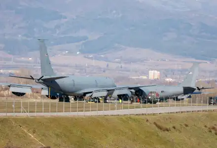 От летището в София излетяха 4 US военни самолета, пристигнаха нови 5 (снимки)