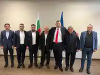 Пеевски предупреди, че се правят опити за ала-бала на изборите с наше МВР и се закани: Няма да стане! ДПС е партията на хората и който не го разбира, остава в миналото! (СНИМКИ)