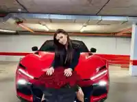 Преслава грабна Ферари за €600 000 и шокира интернет!