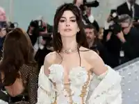 След слуховете за фейслифт Ан Хатауей отказва да "обсъжда медицинска информация“