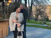 Тоби от "Хелс китчън" шокира с нова блондинка визия!