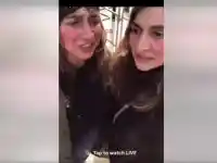 Тризначките крещят като освирепели под прозорците на принц Уилям ВИДЕО