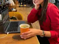 Шок! Адриана Тюркмен с нови огромни устни в Кейптаун!