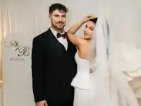 Шок! Близначката на Алекс разкрива пола на бебето на сватбата!