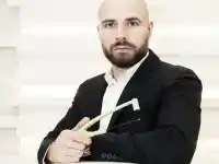 Повече от изрод! Измамникът наркоман Калоян Денков упоява жените, вади си оная работя и се снима с тях, докато са напълно безпомощни. Шмърка директно от гърдите им (брутални разкрития)