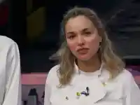 Шок! Рая Пеева пие и пуши, докато е бременна!