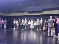 Антонио Бандерас аплодира "Медея" след триумфа на Народния театър в Мадрид