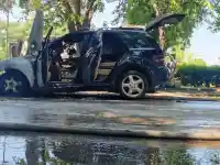 Автомобил пламна в движение в Пловдив, запали паркирани коли, цистерна се обърна (снимки/видео)