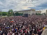 Хиляди се събраха в София заради DARA; Тя: Не съм очаквала такова нещо, благодаря ви (снимки)