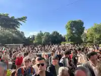 Жители на "Младост" отново излязоха на протест срещу небостъргача, затвориха булеварда (снимки)