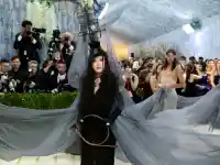 Met Gala 2026: Звездите превърнаха изкуството в бутафория и шоу (снимки/видео)