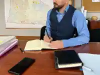 Кметът на "Младост" с милиони в крипто: Истината зад скандала!