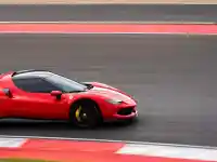 Шокираща колекция: 30 Ferrari на писта в България!