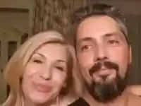 Гала на ръба на лудостта: Какво прави за да спре времето?