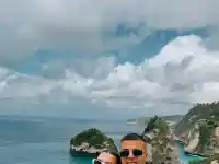 Златното момиче Мадлен шокира с ваканция на Бали!