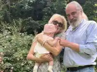Скандален беби бум в хайлайфа: Гала и Ваня Цветкова гушкат внуци!