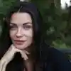 Диляна Попова гледа на таро