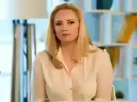 Шок! Лора Крумова нежелано рекламира хапчета за менопауза!