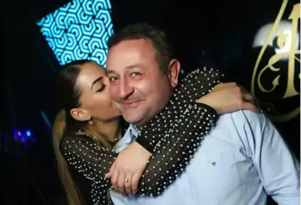 Скандал! Годеницата на Рачков с булчинска рокля за цената на автомобил!
