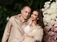 Мара Отварачката изквича: Гнили песове, целунете ми з@дника! (мрежата попиля наглата певачка - СНИМКИ)