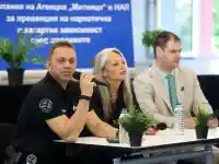 Митниците хванаха пратки с дрога от осем уебсайта, пристигащи от Централна Европа (снимки)