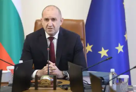Скандал: Радев спира въоръжението за Украйна! Какво следва?