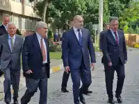 Радев: Пари в хазната няма, думите на Борисов за "Боташ" са като слуховете за пантерата в Шумен