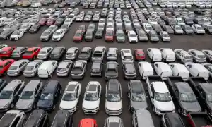 Сделки за 200 000 евро без финал: Над 10 клиенти обвиняват автокъща в измама