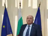 Скандалният митничар Пингвина в листите на „Прогресивна България“ 