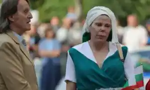Шок! Княгиня Калина не е била пияна на парада!
