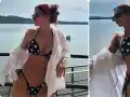 Тоби от 'Хелс китчън' в шокираща форма на италианския бряг!