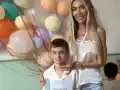 Шок! Златка Райкова с провокативна визия в училището на сина си