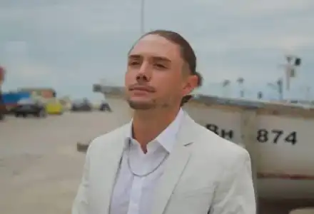 Шок! Чефо на ръба заради упорит кокоши трън!