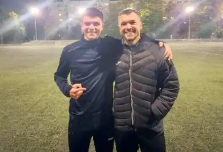 Синът на Божигол: Новият секссимвол завладя сърцата на мадами!