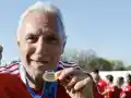 Дядо мечта: Христо Стоичков се разнежи с внуците, трогна мрежата! (СНИМКИ с малчуганите)