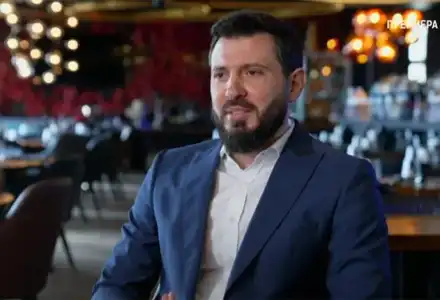 Мартин Елвиса в музикалния ринг: Конкуренция за Емануела?