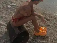 Скандал! Попфолк певици се съблякоха голи на плажа!