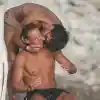 Романтика или мъжка дружба? Пикантни СНИМКИ на Феран Торес и Маркос Йоренте разпалиха скандал в мрежата